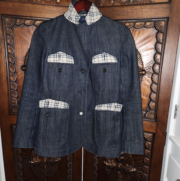 Authentic Burberry Denim Jacket - Picture 2 of 15
